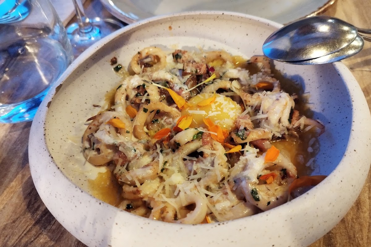 Calamares a la carbonara en Cortijo Paco, Cómpeta